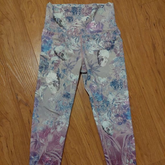 Women's High-Waisted Workout Pattern Leggings - Picture 1 of 1